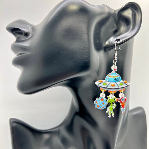 UFO Earrings - Alien Earrings - Space Earrings - Alien Accessories - Flying Sauc - Picture 7 of 8